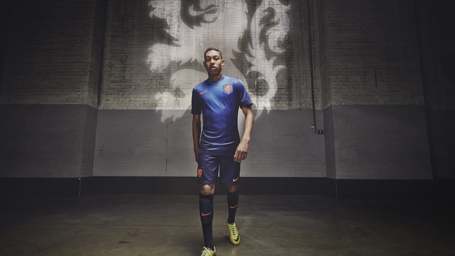 西甲绿茵夜，精彩门球和关键扑救再掀高潮，绿茵梦足球队